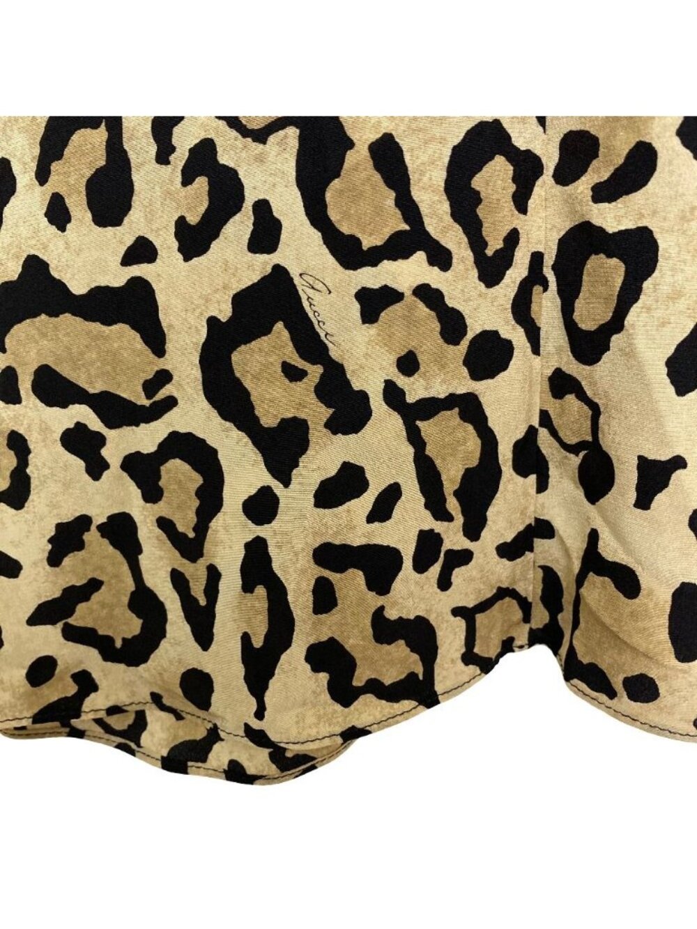 Gucci Leopard Print Bowtie Long Sleeve Silk Blouse 40 Beige Black - Picture 8 of 13